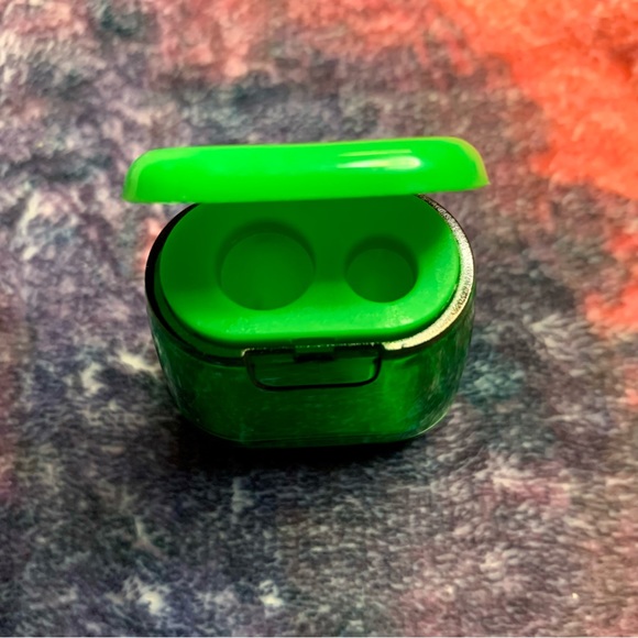 💜 Three Pencil Sharpeners - Picture 3 of 14